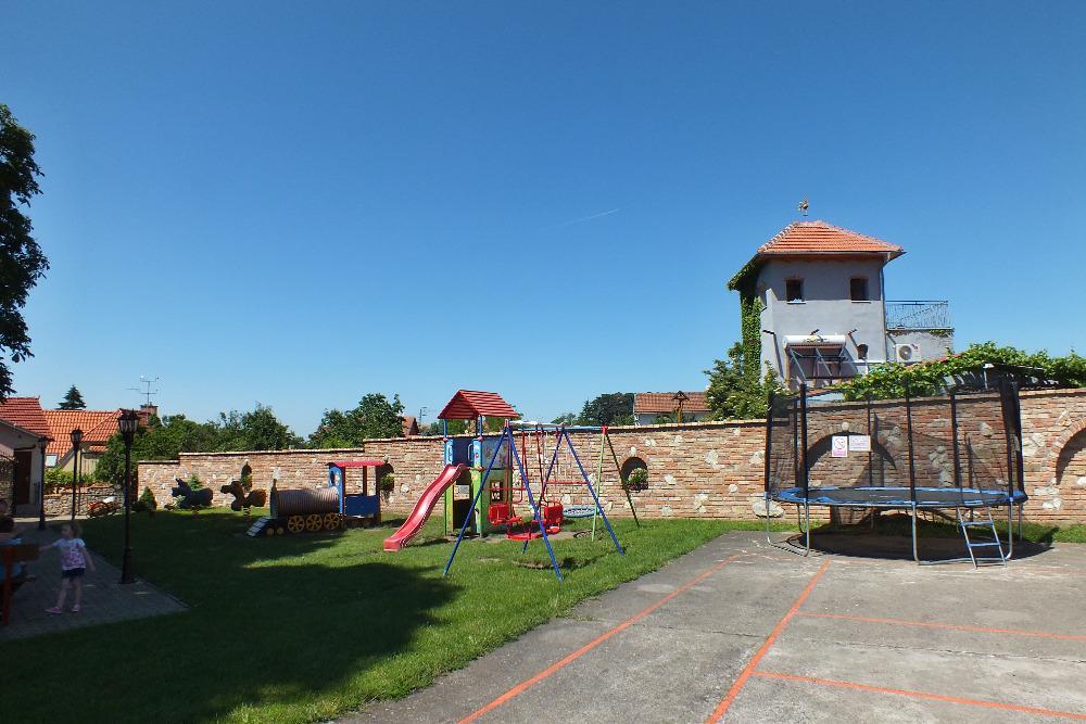 Penzion Moravský sommeliér Valtice Exteriér fotografie