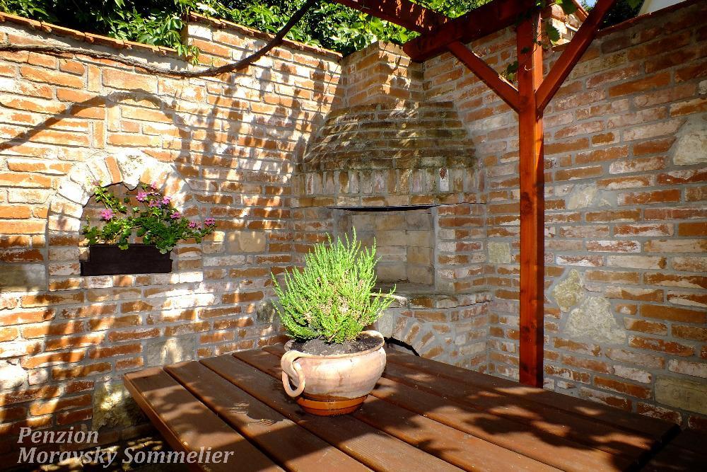 Penzion Moravský sommeliér Valtice Exteriér fotografie